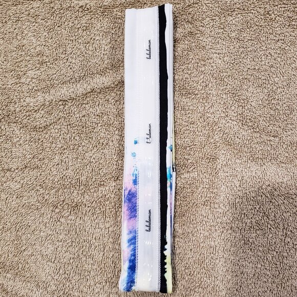 (2/$15) EUC Lululemon Fly Away Tamer Headband - Picture 4 of 9